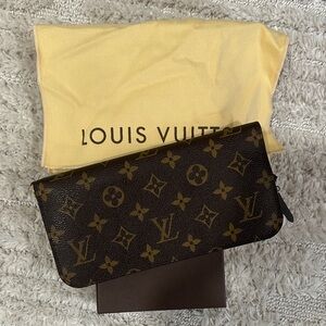Louis Vuitton Wallet